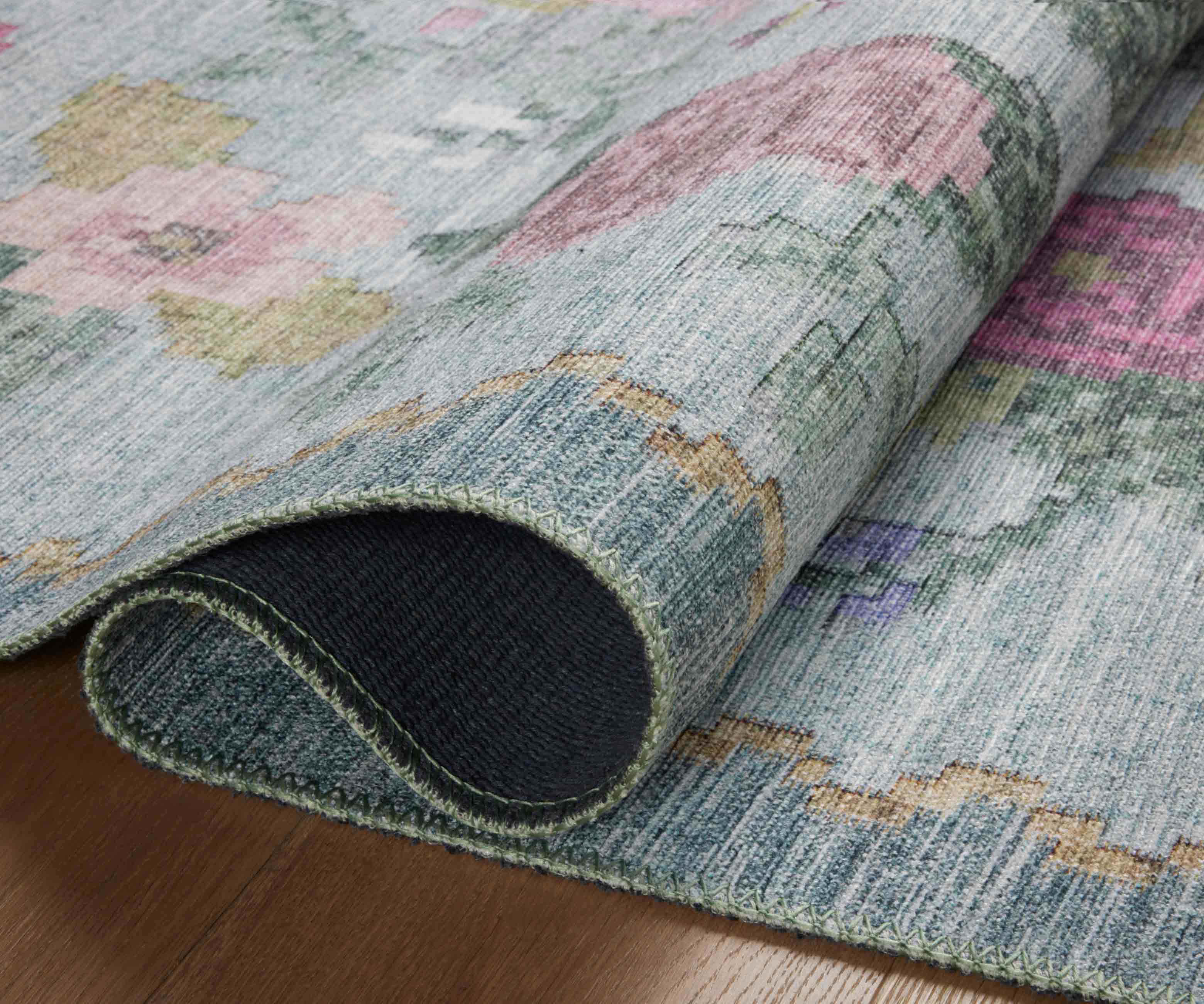  | rug224-04.jpg